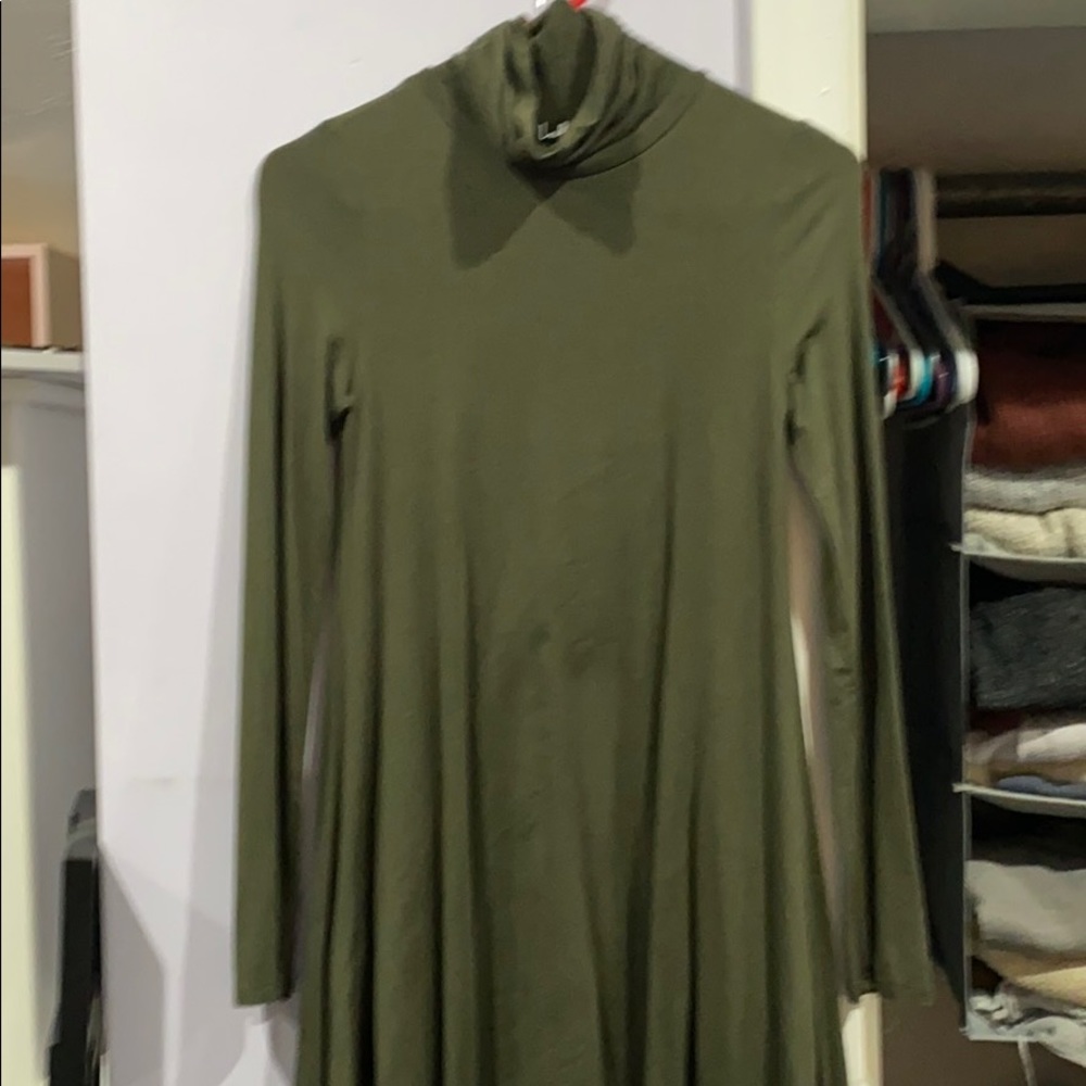 Army green long sleeve lulus t shirt dress